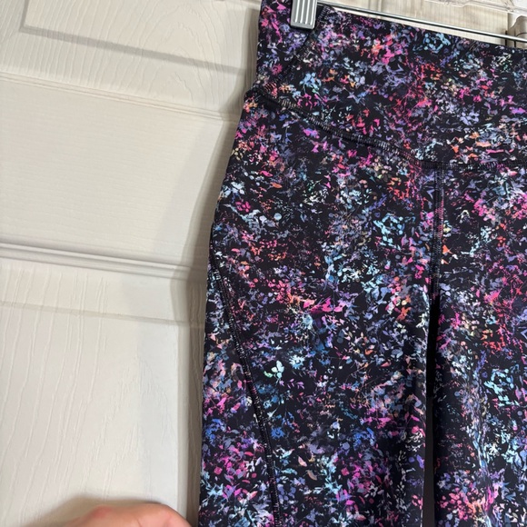 Lululemon Base Pace High-Rise HR Short 8"
Floral Spray Multi Biker workout gym - Picture 4 of 11